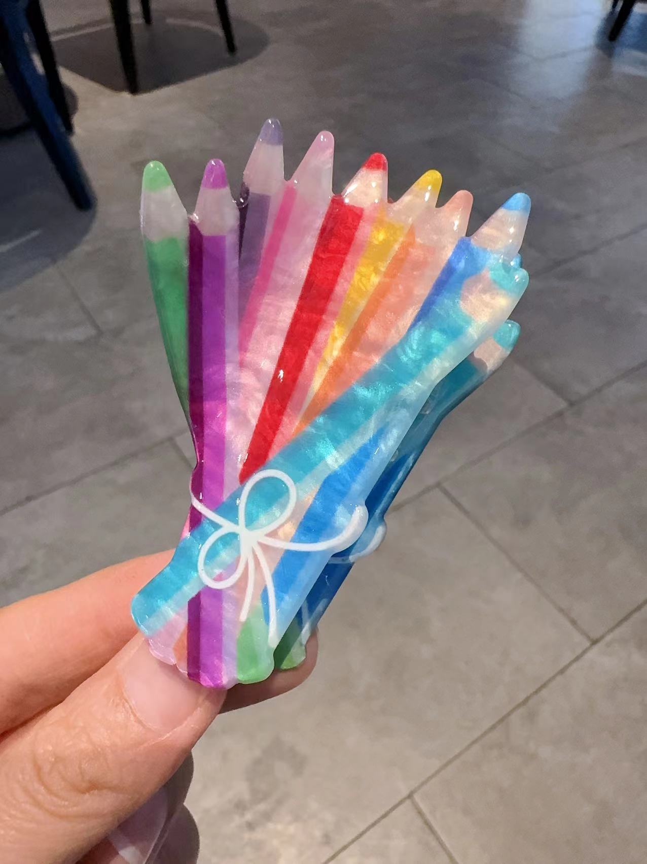 Women Accessories Bouquet - 1 Colorful paintbrush grab clip Creative