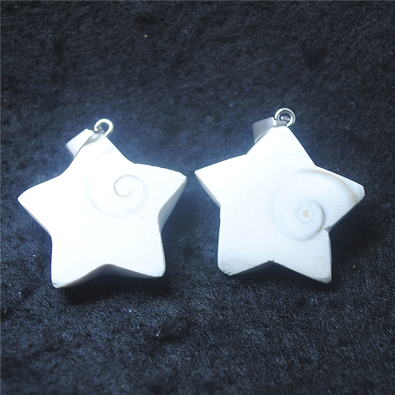 Women'S Accessories Nz - 4PCS CHARMS WOMEN PENDANTS SIZE 28MM