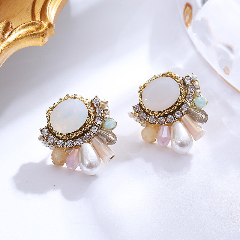Exquisite Crystal Stud Earring - Women'S Accessories Nz review and price