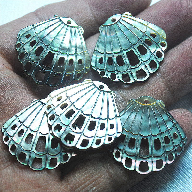 4PCS BLACK SHELL PENDANTS CARV - Women'S Accessories Nz review and price