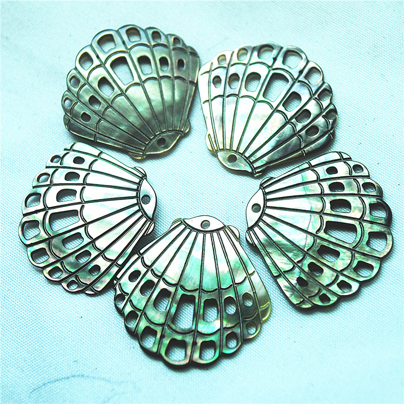 4PCS BLACK SHELL PENDANTS CARV - Women'S Accessories Nz review and price